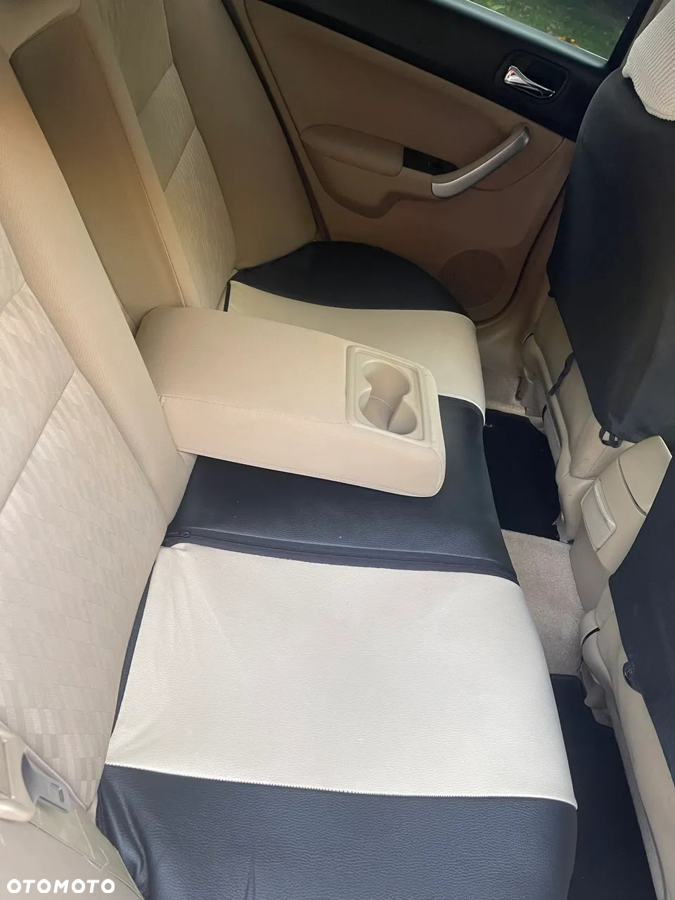 Honda Accord 2.0 Comfort - 9