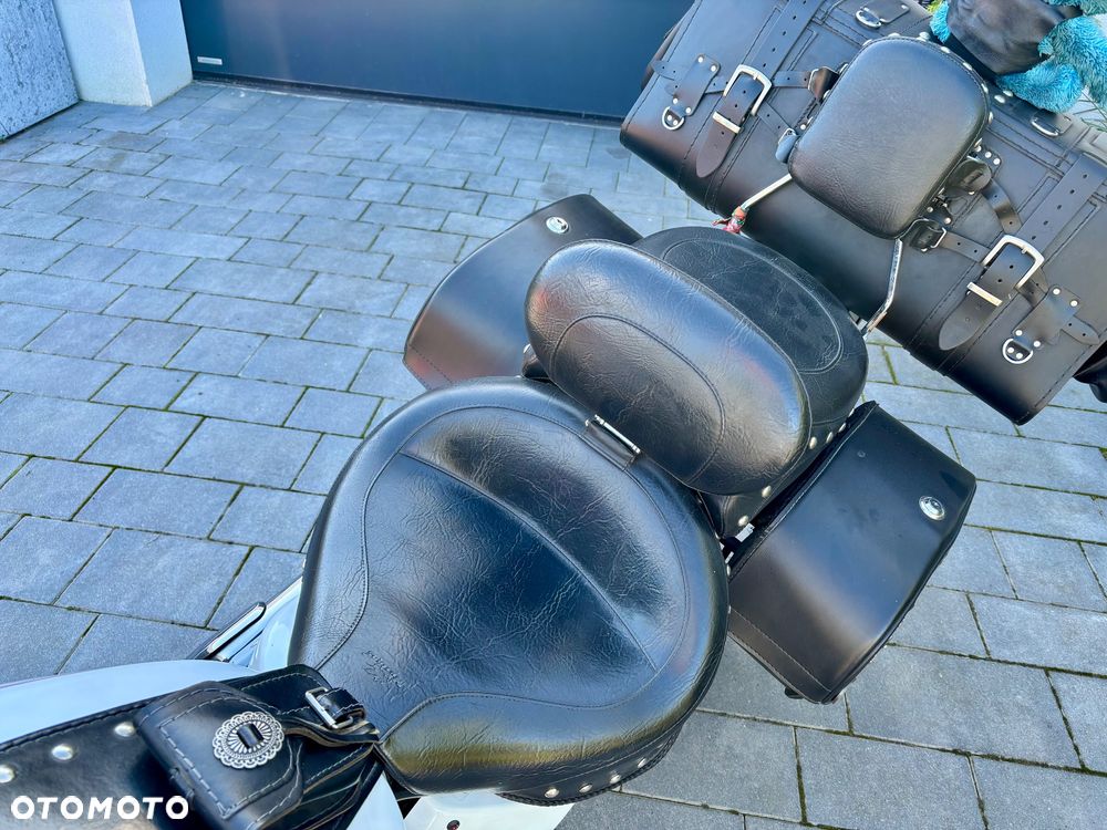 Yamaha XVS - 11