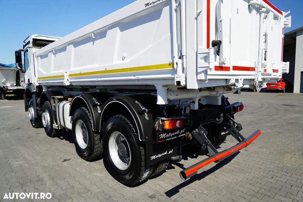 Mercedes-Benz AROCS 3243 / 8x4 / BASCULĂ DUBLU 6,1 M / LOCUL POSTAL HIDRODOXY / BORDMATIC / AUTOMATĂ / ANVELOPE 100% / EURO 6 / - 18