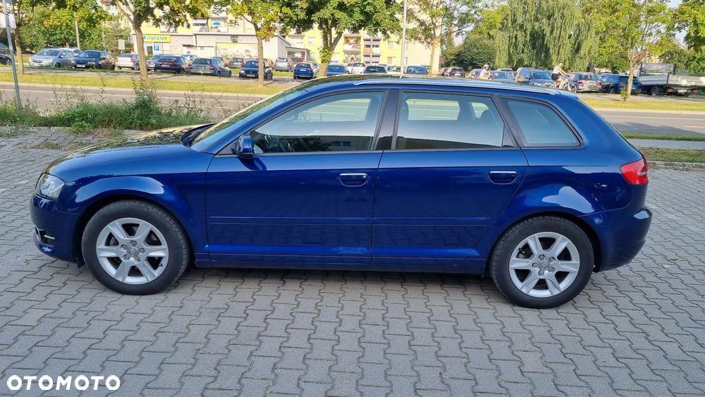 Audi A3 Sportback 1.4 TFSI Ambiente - 3
