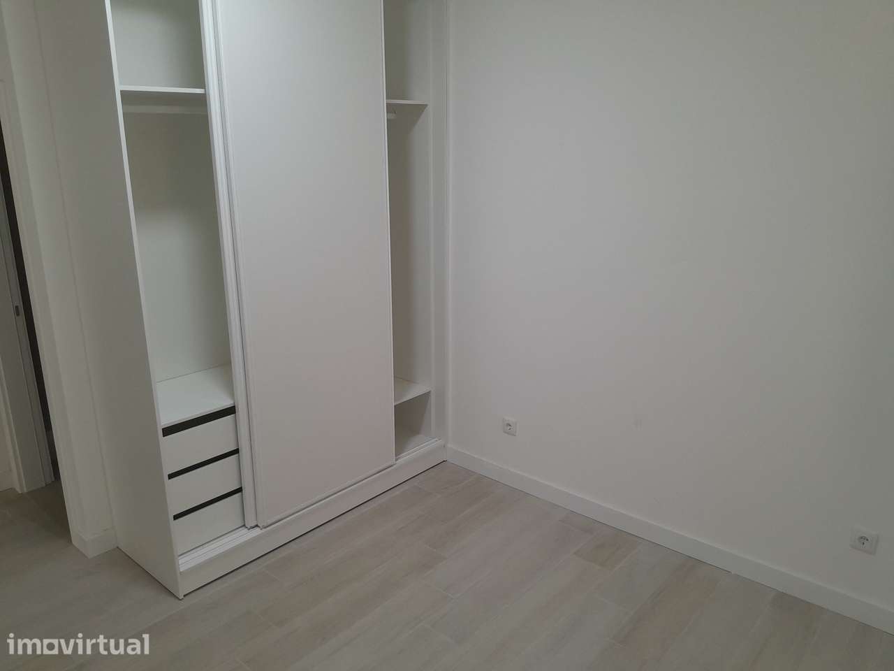 T3 Remodelado Faro Licença Serviços - Grande imagem: 3/5