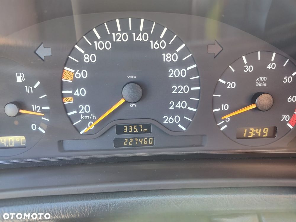 Mercedes-Benz CLK - 8