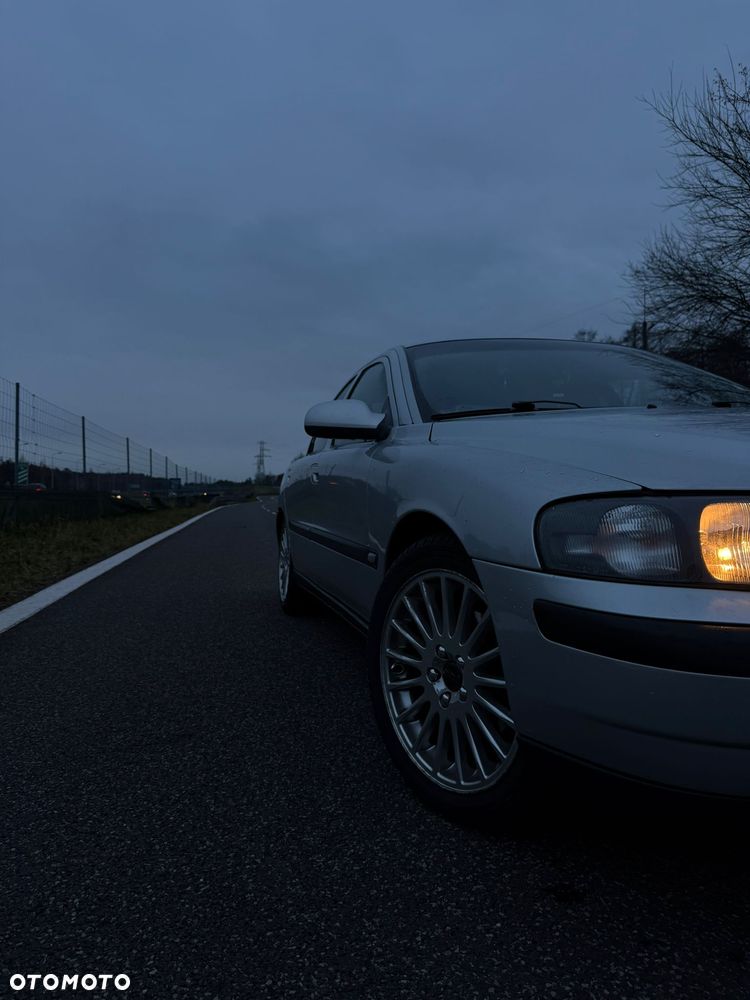 Volvo S60 2.4i - 4