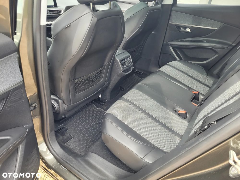 Peugeot 3008 - 13