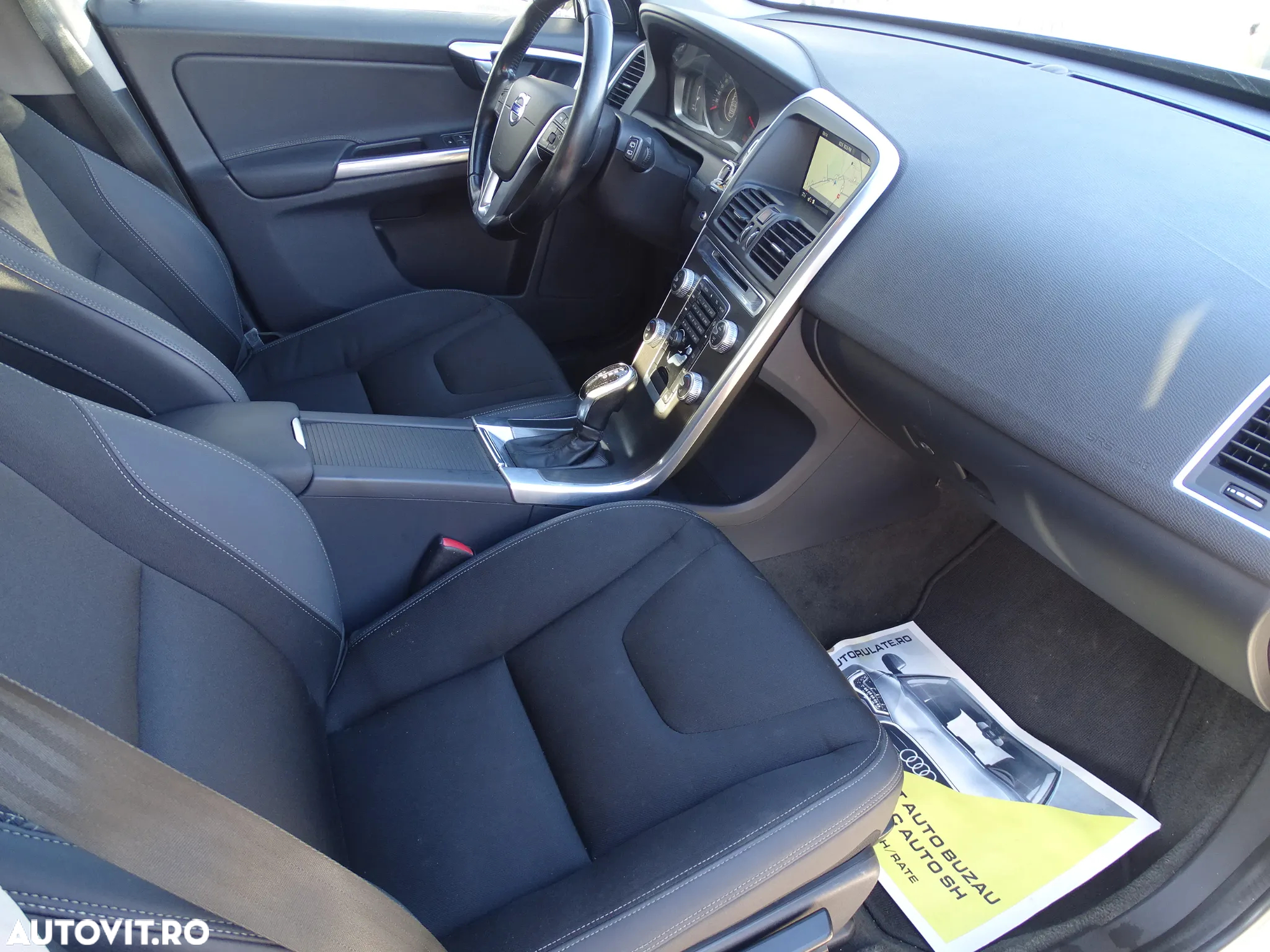 Volvo XC 60 D3 Momentum - 12