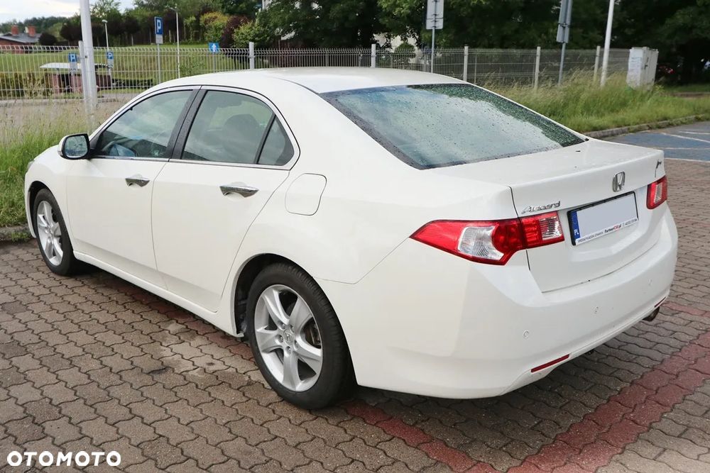 Honda Accord 2.0 Elegance Advantage - 8