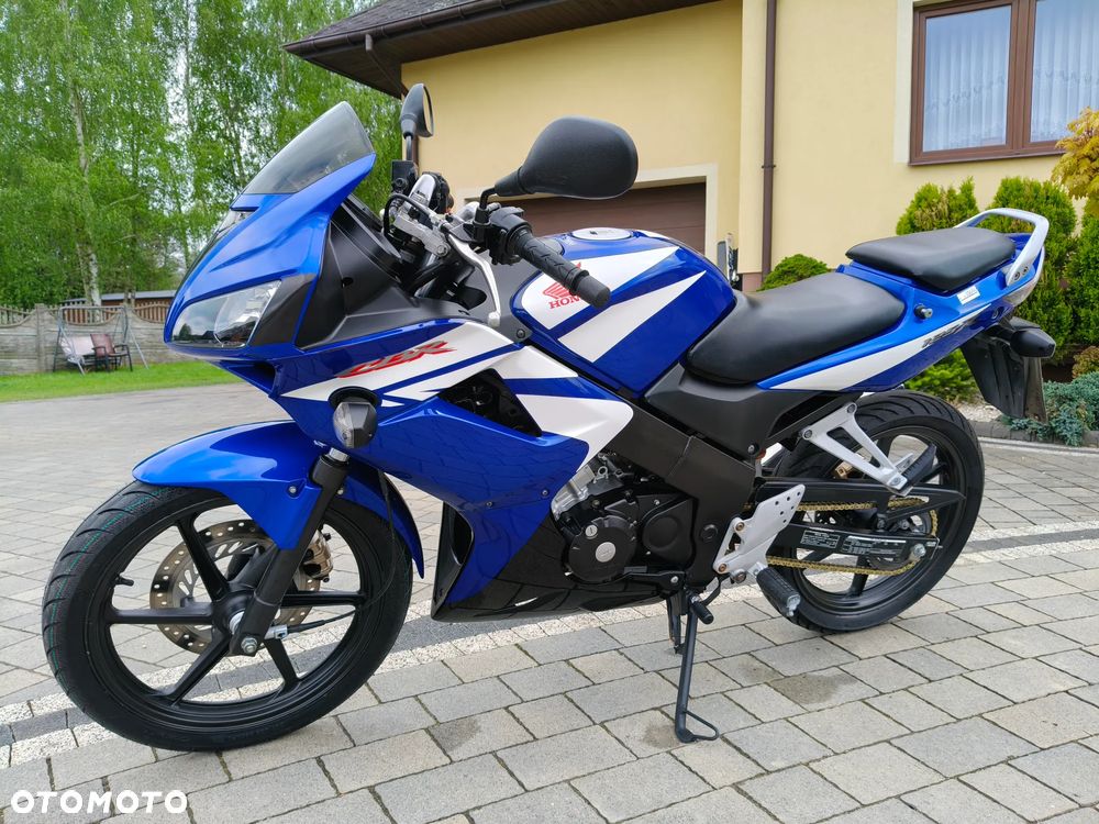 Honda CBR - 1