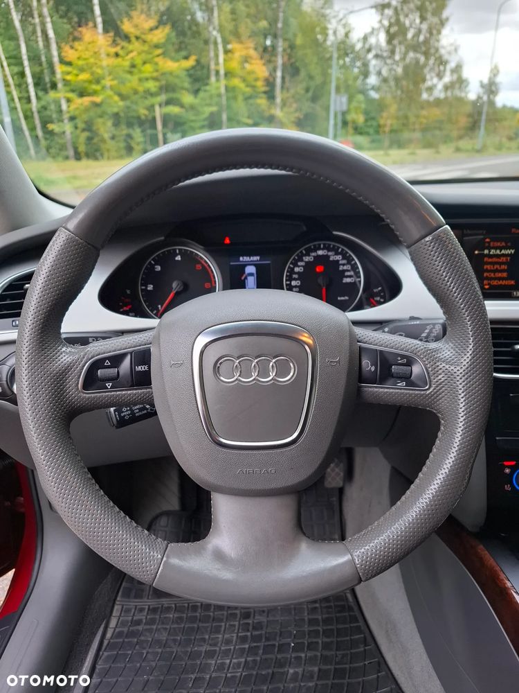 Audi A4 Avant - 22