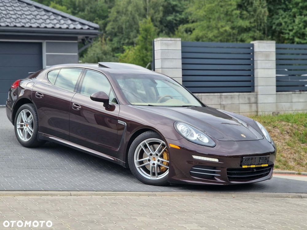 Porsche Panamera 4 PDK Edition - 1