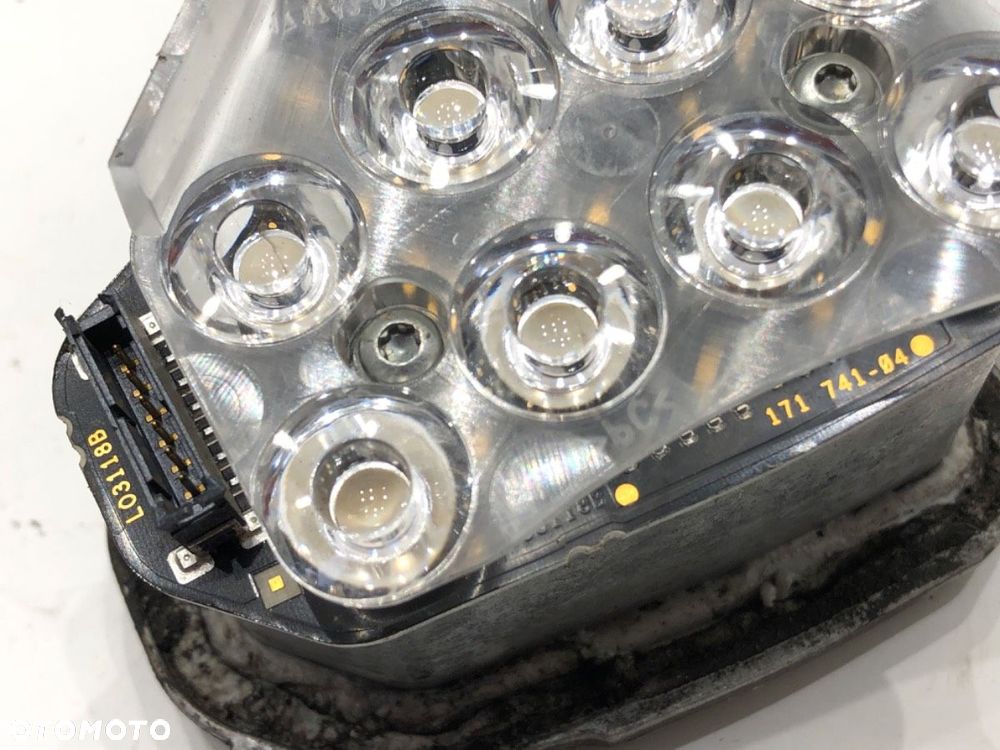 MODUŁ LED - 129.00 PLN - BMW 5 Touring (F11) 2009 - 2017 530 d 190 kW [258 KM] olej napędowy 2011 - 3