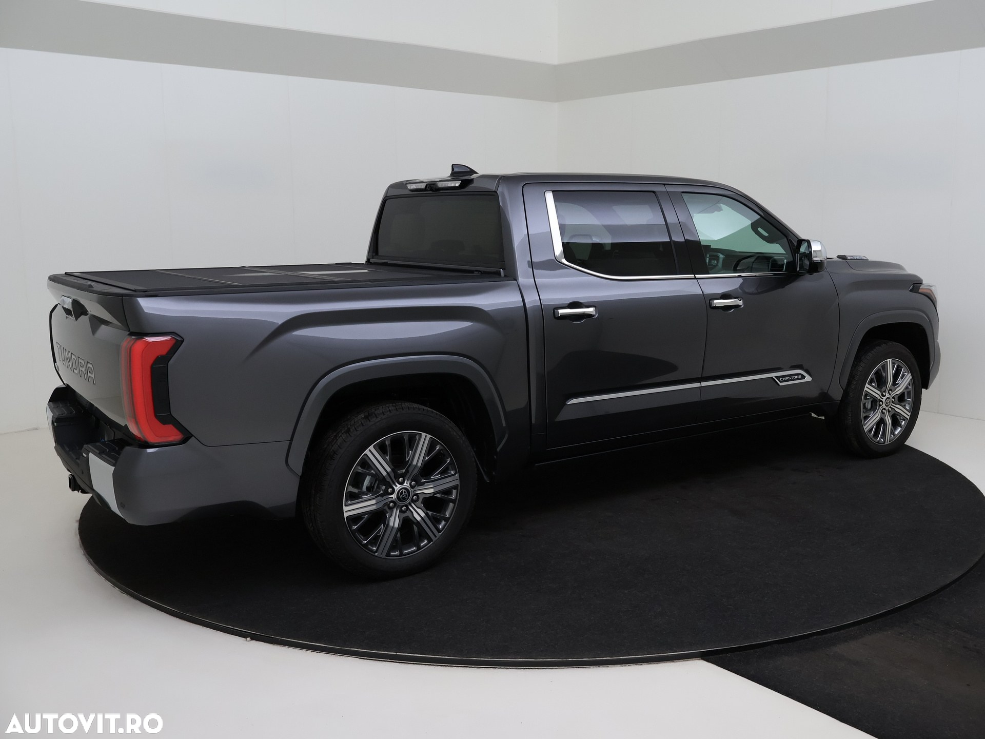 Toyota Tundra - 2