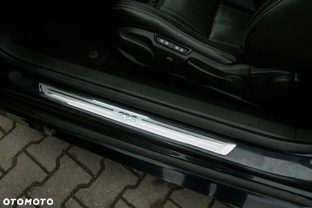 Opel Astra OPC Start/Stop - 19