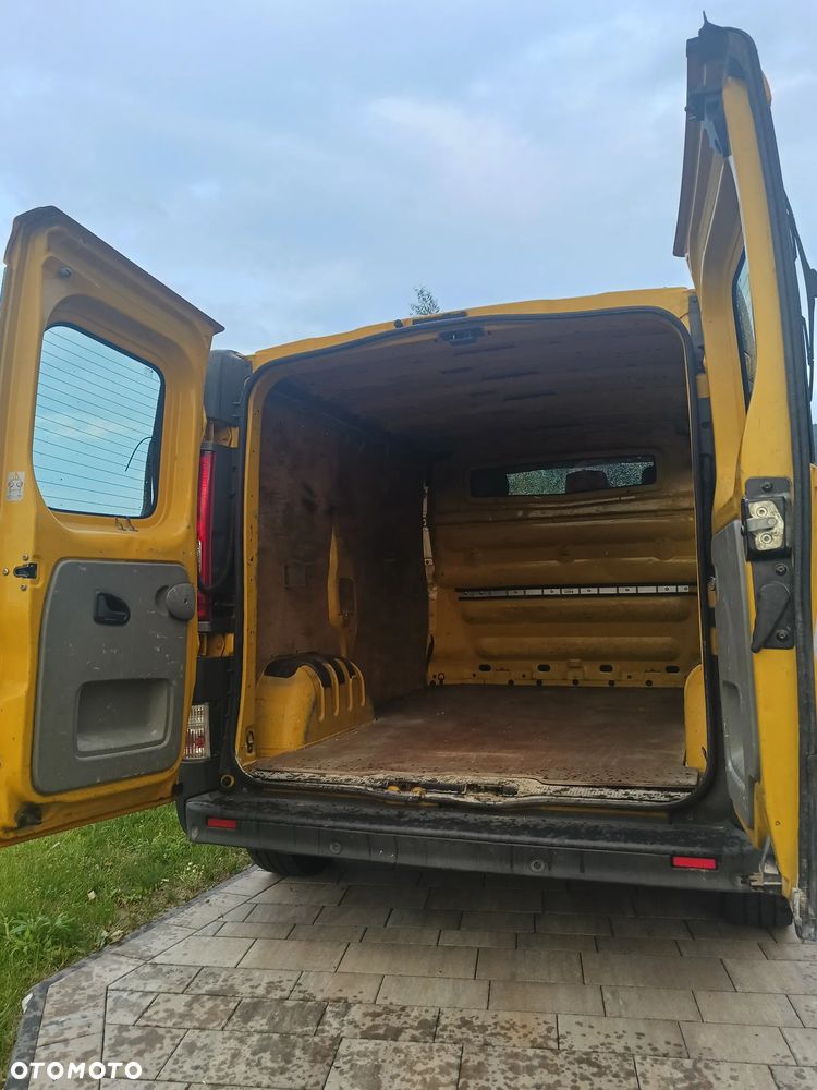 Opel Vivaro - 10