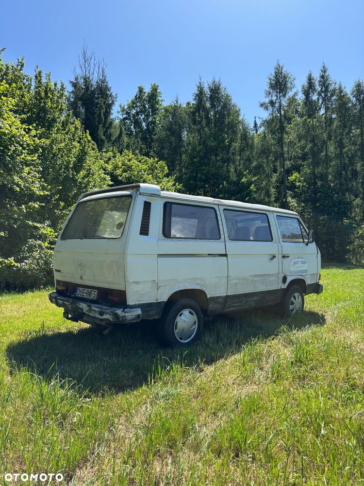 Volkswagen Transporter Caravelle TD CL 255 592/Z04 - 2