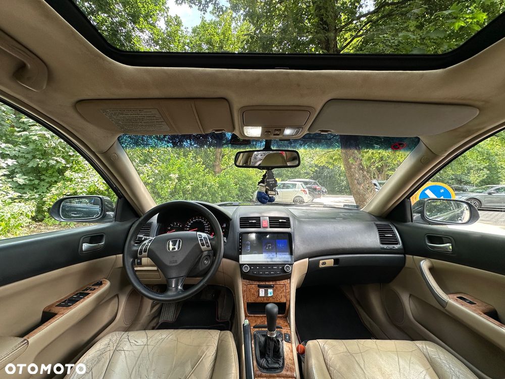 Honda Accord - 25