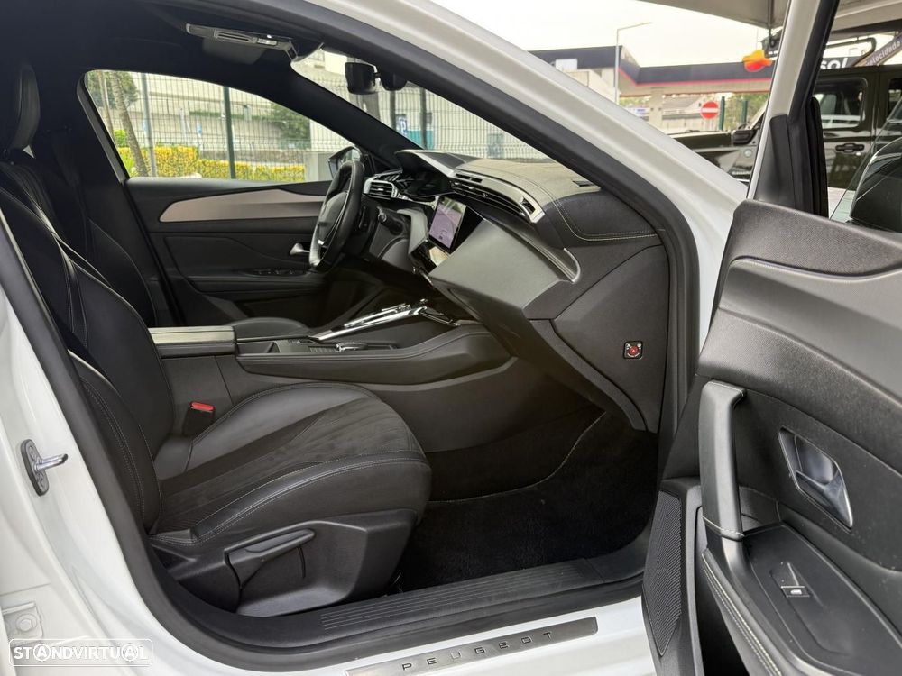 Peugeot 308 1.2 PureTech GT EAT8 - 43