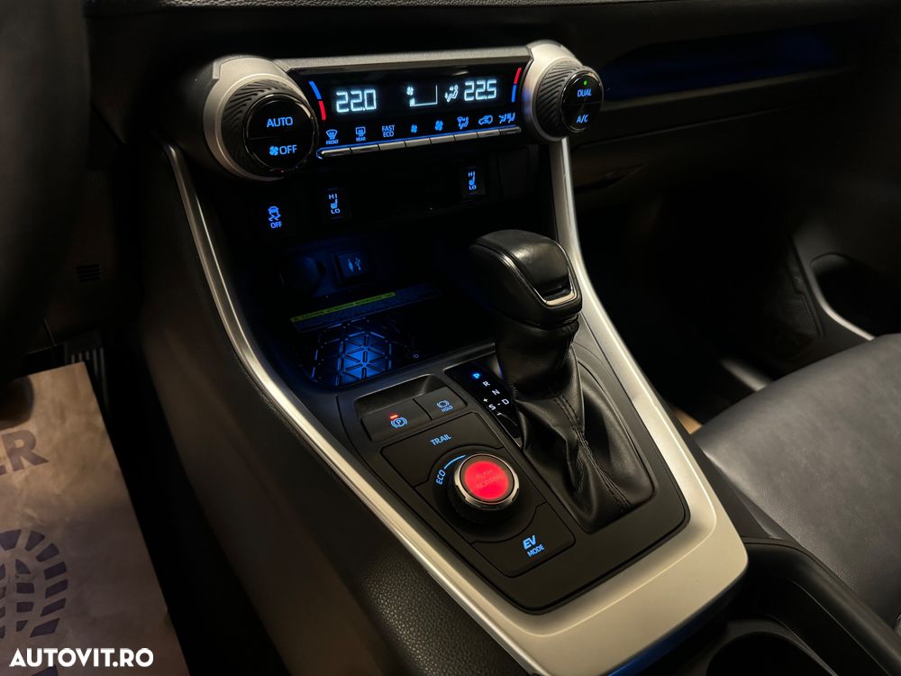 Toyota RAV4 2.5 4x4 Hybrid Black Edition - 18