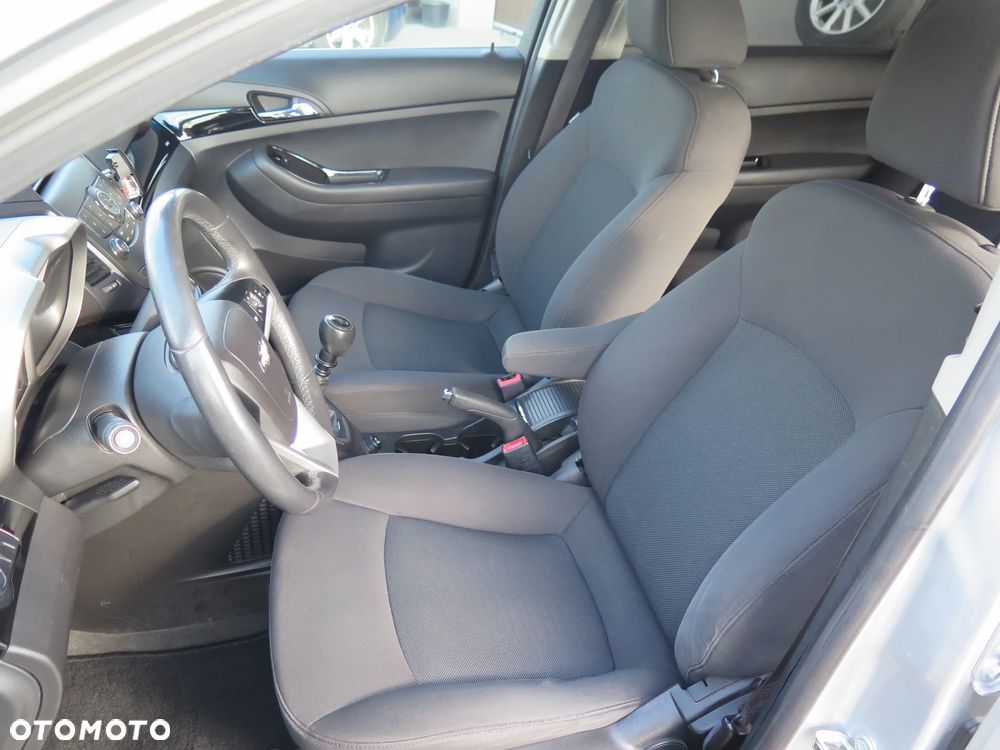 Chevrolet Orlando - 13