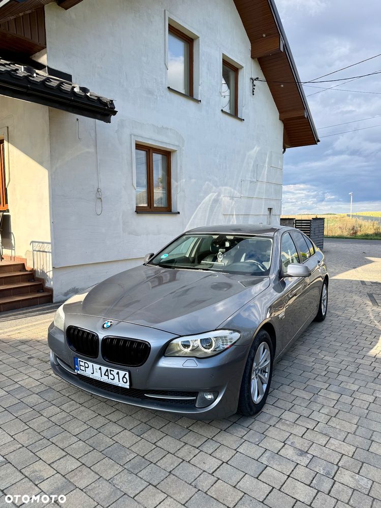 BMW Seria 5 530d xDrive - 17