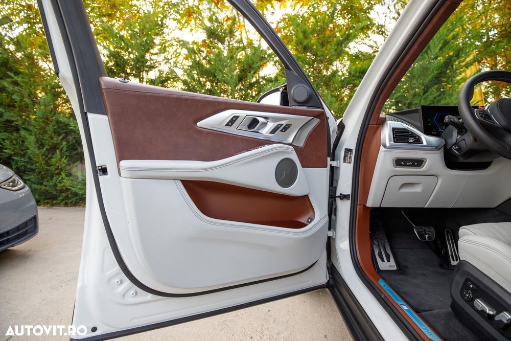 BMW XM 50e - 22