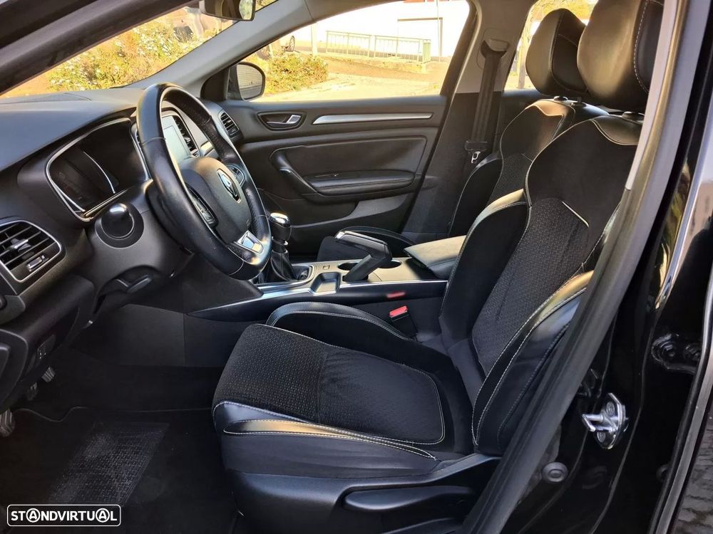 Renault Mégane Sport Tourer 1.5 dCi Dynamique S SS - 9