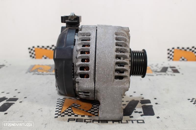 Alternador Bmw 3 (F30, F80)  7640131 / 1042118182 / 12317640131 - 4