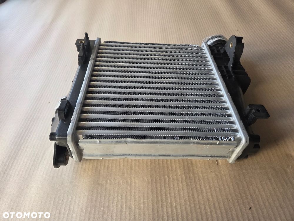 Chłodnica powietrza INTERCOOLER  Peugeot 308 T9 3008 II 5008 II - 4
