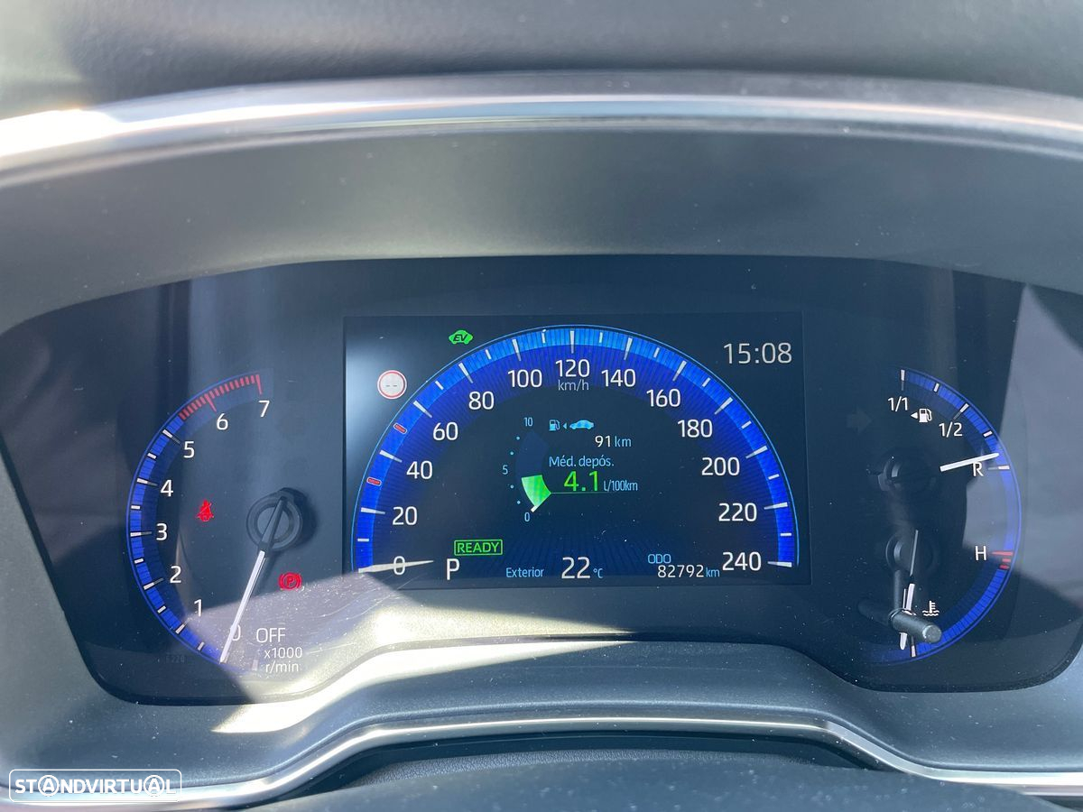 Toyota Corolla Touring Sports - 12