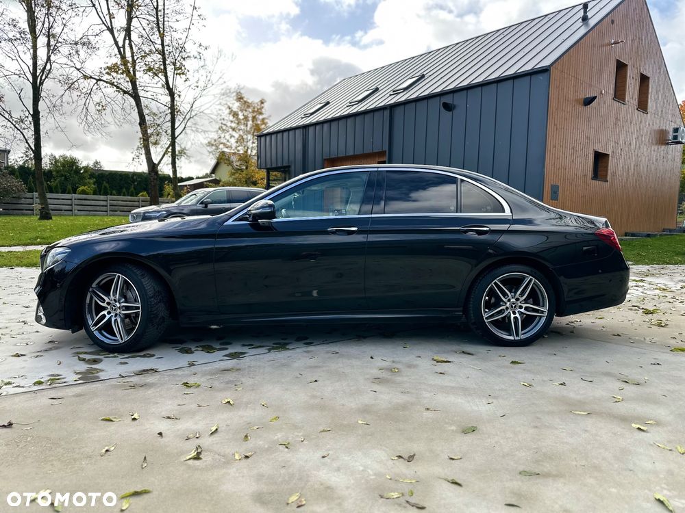 Mercedes-Benz Klasa E 220 d 4-Matic 9G-TRONIC - 3