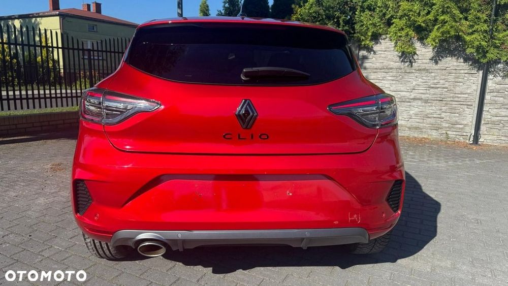 Renault Clio - 11