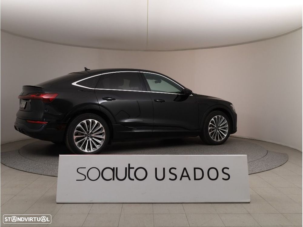 Audi Q8 e-tron 50 quattro S line — fotografia 9