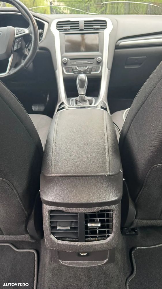 Ford Mondeo 2.0 TDCi Powershift Titanium - 12