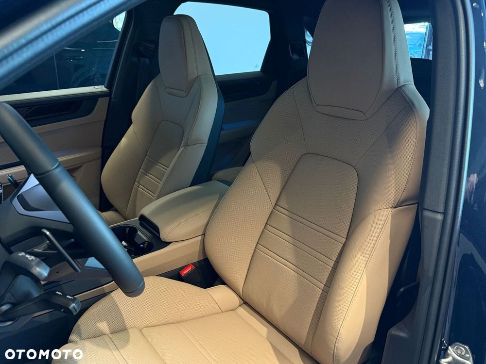 Porsche Cayenne - 11