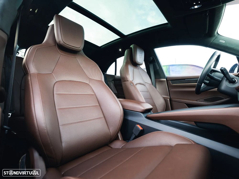 Porsche Macan Electric Turbo - 16