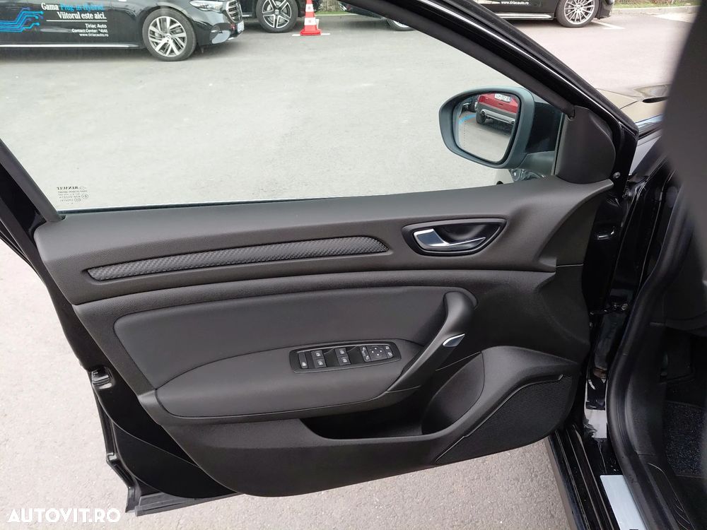 Renault Megane ENERGY TCe 140 EDC LIMITED - 18