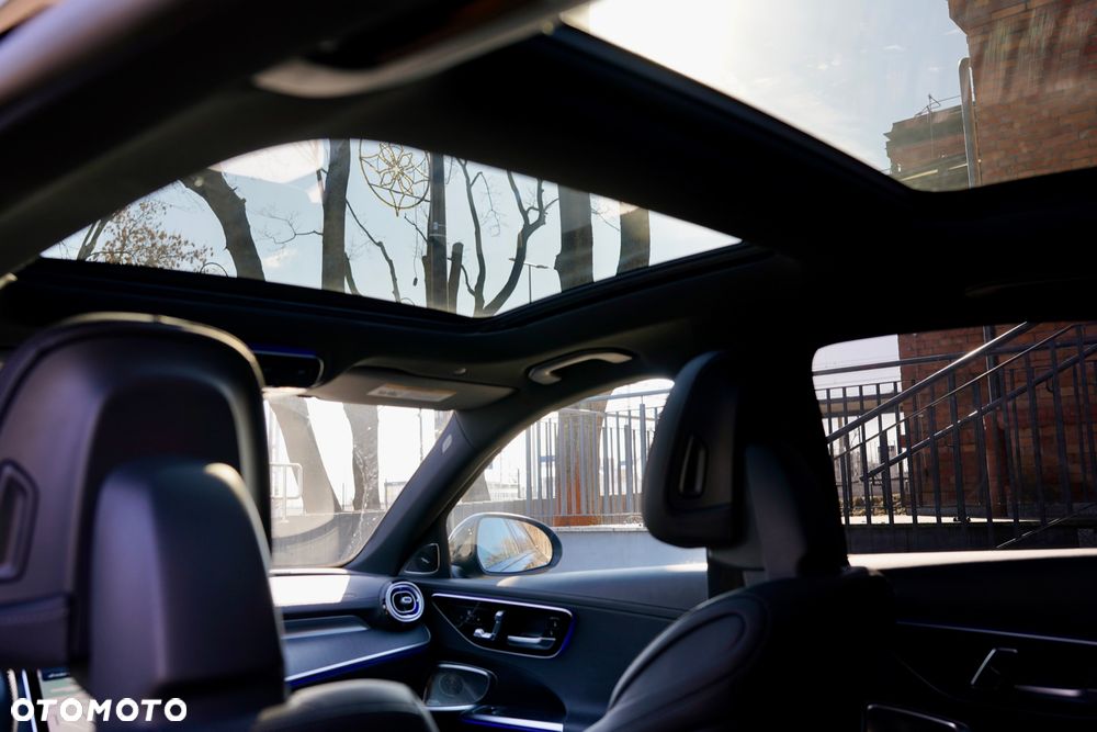 Mercedes-Benz Klasa C 300 4Matic 9G-TRONIC AMG Line - 13