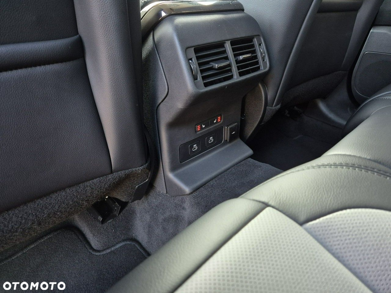 Land Rover Range Rover Velar - 21