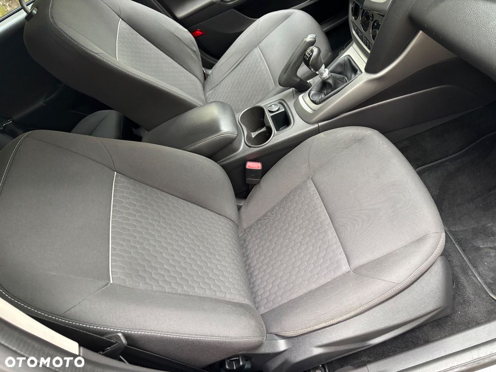 Ford Focus 1.6 TDCi DPF Start-Stopp-System Titanium - 18