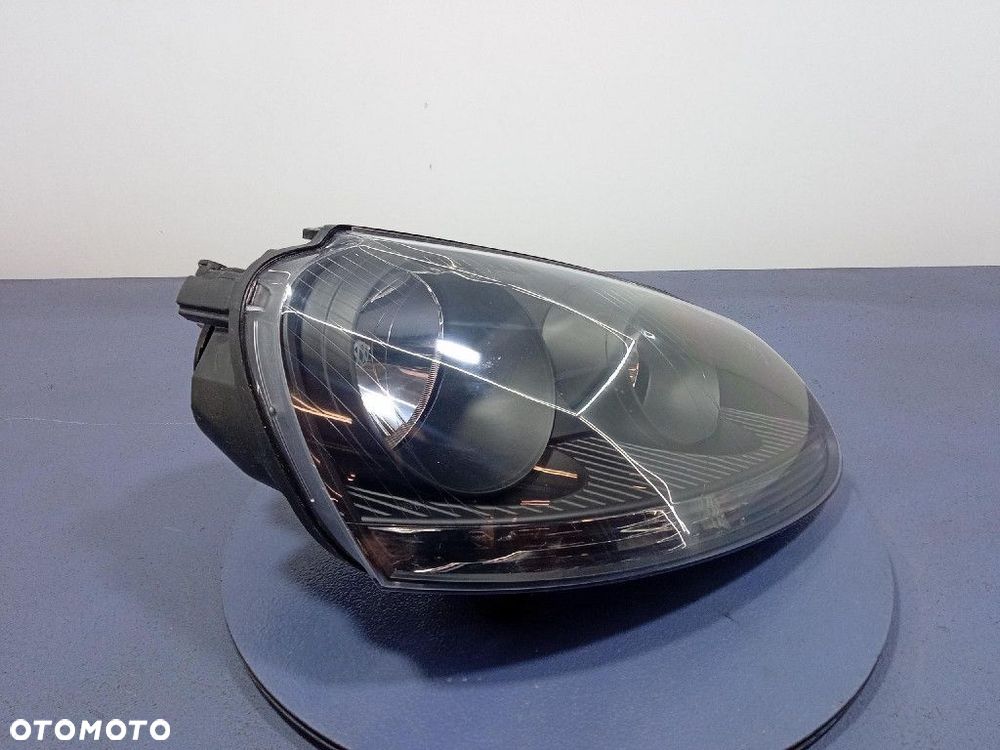 VW GOLF V 03-09 REFLEKTOR PRAWY LAMPA PRZÓD 16020-A317B - 2