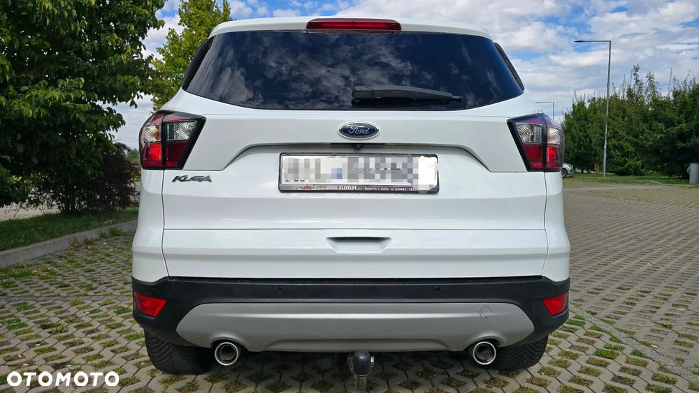 Ford Kuga 2.0 TDCi 2x4 Titanium - 16