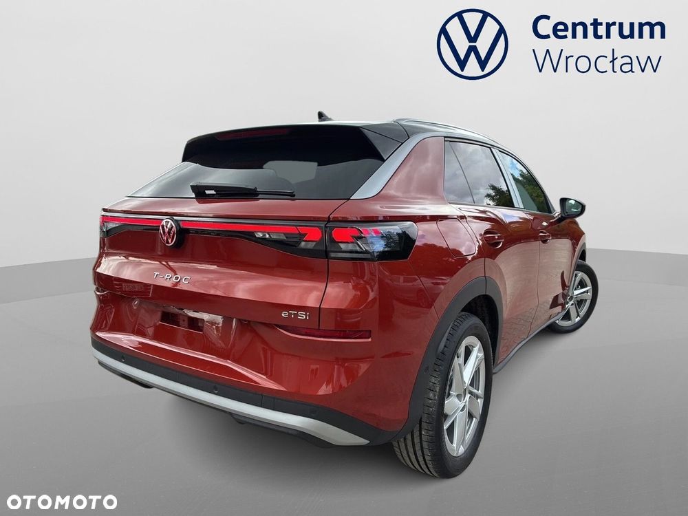 Volkswagen T-Roc - 3