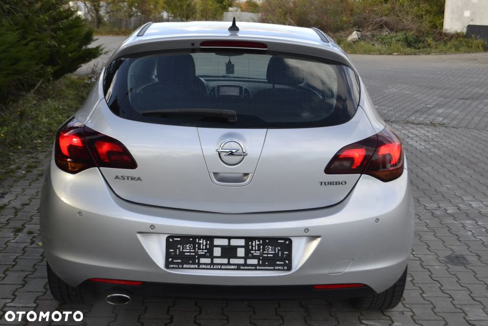 Opel Astra IV 1.6 T Sport - 12