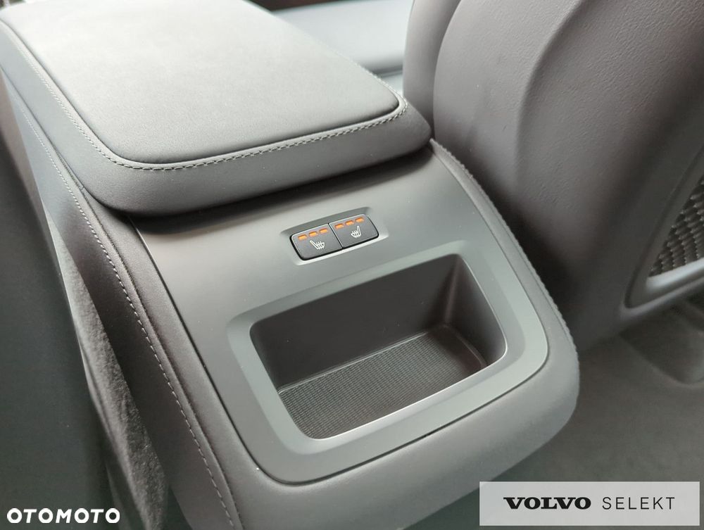Volvo XC 90 - 23