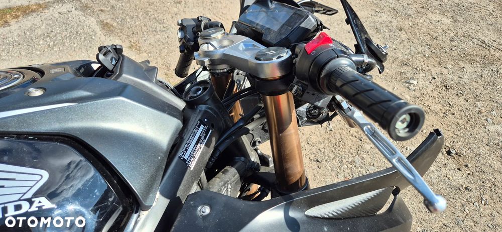 Honda CBR - 3