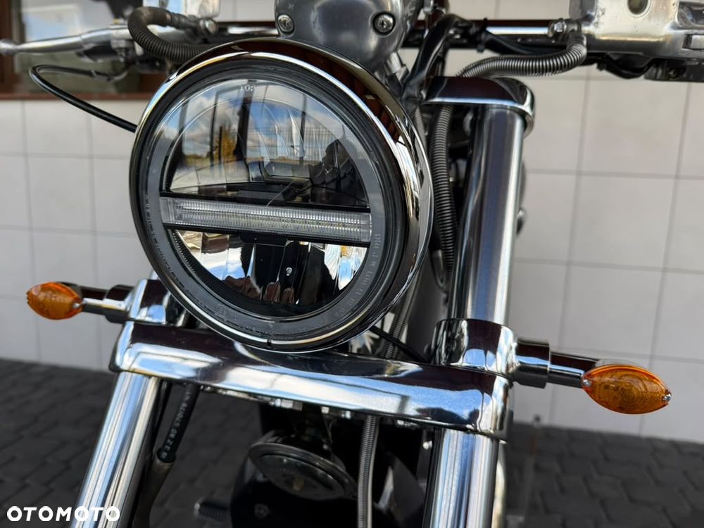 Suzuki Intruder - 23