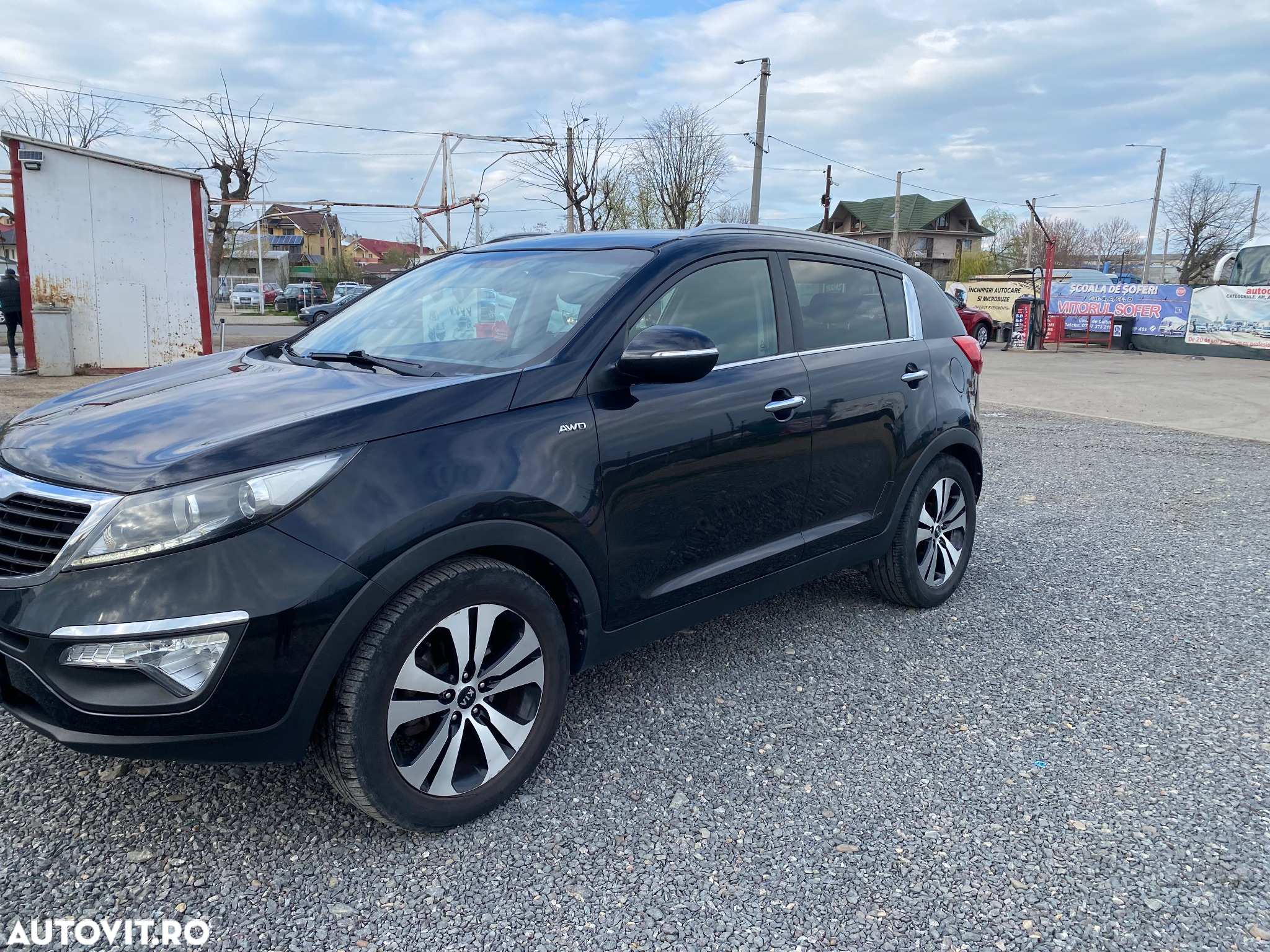 Kia Sportage 2.0 CRDI 4WD Automatik Vision - 4
