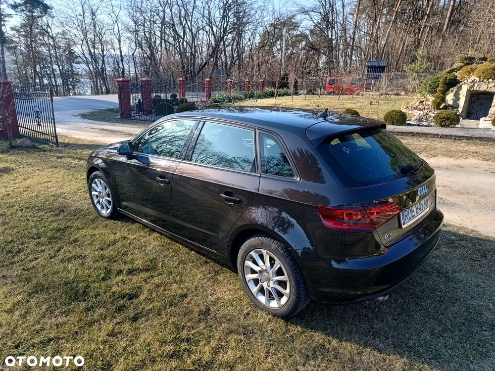 Audi A3 Sportback - 3