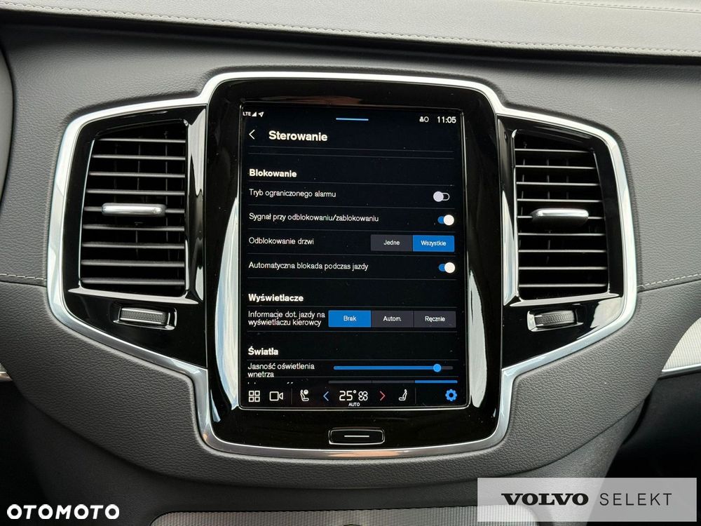 Volvo XC 90 - 25