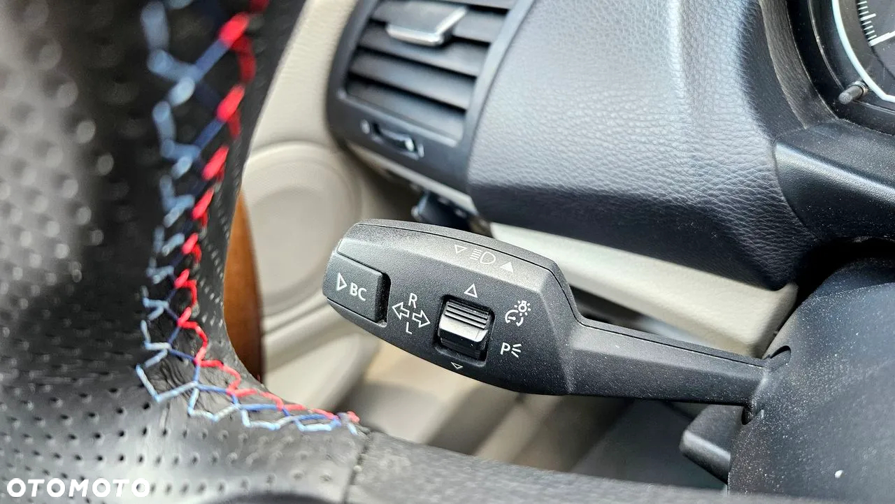 BMW Seria 1 120d DPF Edition Sport - 13