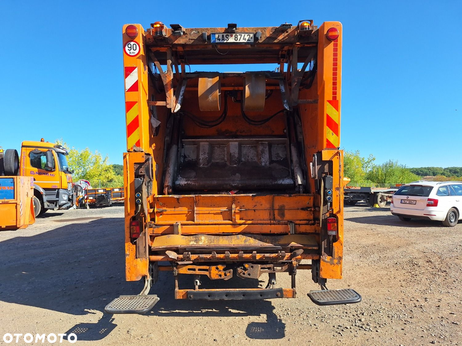 Versalift Actros 1832 L - 6